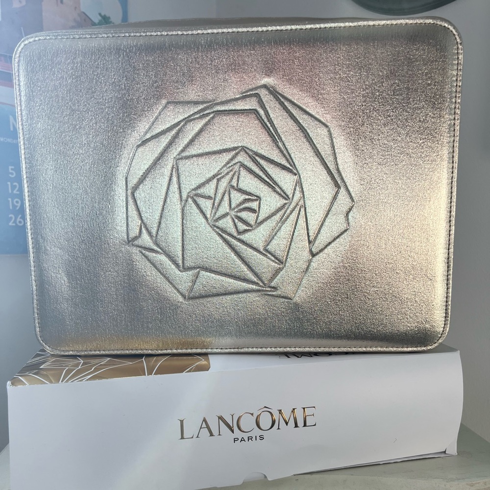 Lancôme 2022 vanity case